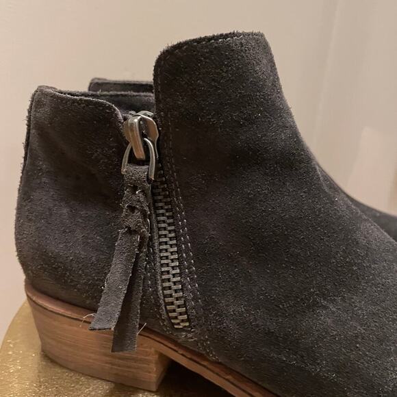 Dolce Vita Sutton Suede Ankle Boots | Gray Tassel, Stacked Heel, Size 10 EUC - Picture 3 of 11